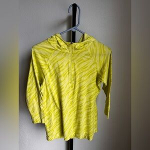 Cascade sport size medium top